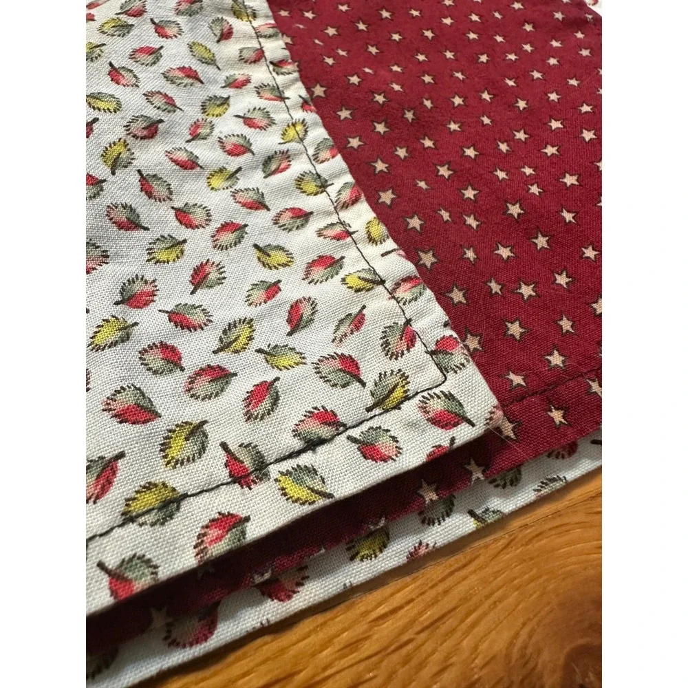 Vintage Reversible Cloth Placemats Set of 6 Burgundy Star Leaf Print Country Red